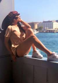Büyüleyici Deneyimlerin Kapısını Aralayın: Mersin Masöz Escort