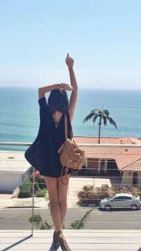 Mersin Saatlik Escort'ta Hayallerinizi Süsleyecek Kız: Aslı