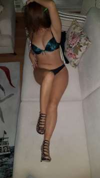 Mersin'de Gecelik Sihir: Alevler içinde dans eden denizkızı