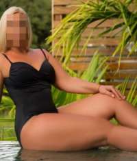 Mutlu Son Masajın Büyüleyici Meleği: Mersin'deki Çarpıcı güzellik!